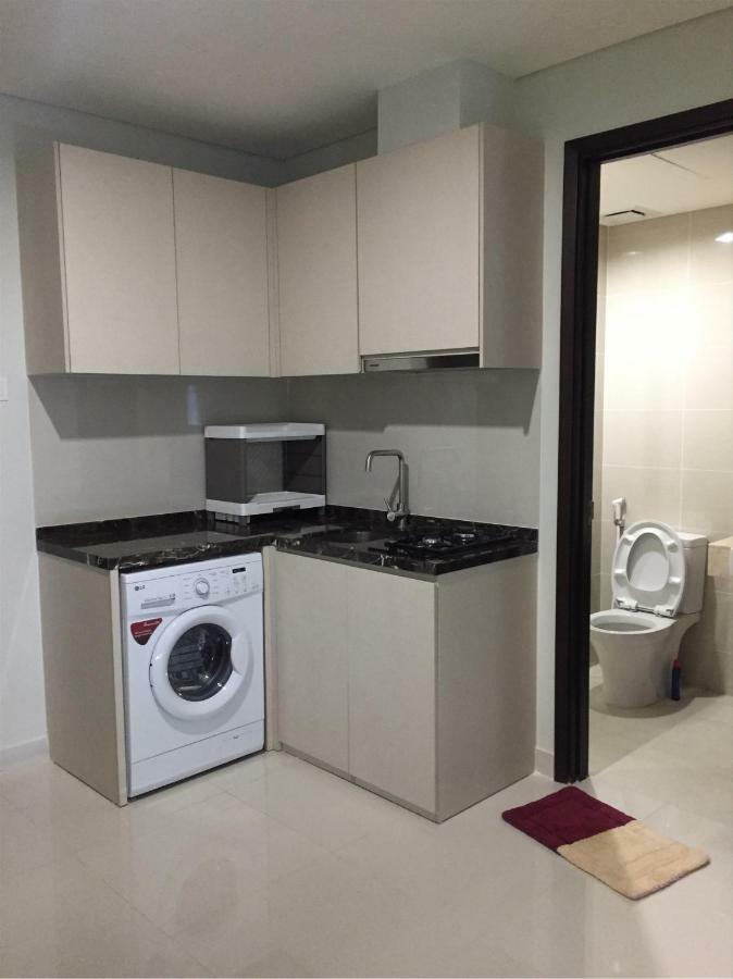 Pangsapuri Apartemen Puri Mansion Jl. Lingkar Luar Barat Kelurahan Duri Kosambi Kecamatan Cengkareng Barat