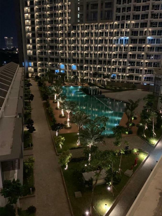 Pangsapuri Apartemen Puri Mansion Jl. Lingkar Luar Barat Kelurahan Duri Kosambi Kecamatan Cengkareng Barat *